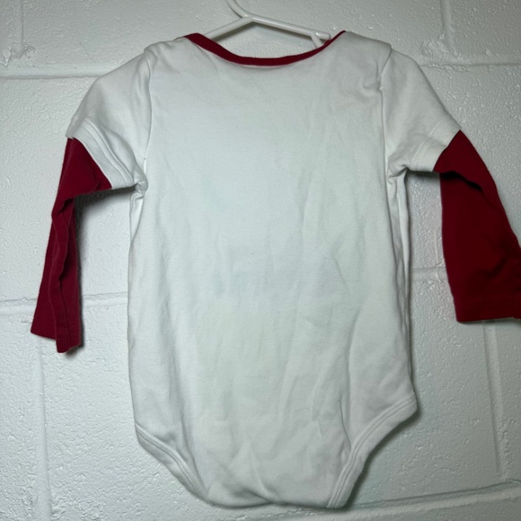Miniwear White With Red Long Sleeves Who Needs Santa Bodysuit - Picture 4 of 6